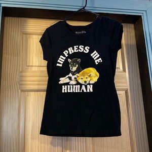 Graphic tee
